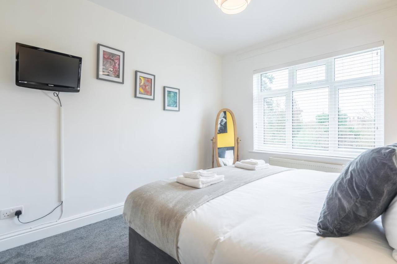Private Room 5 With Kitchenette By Cb Stays No Minimum Stays CBG Εξωτερικό φωτογραφία