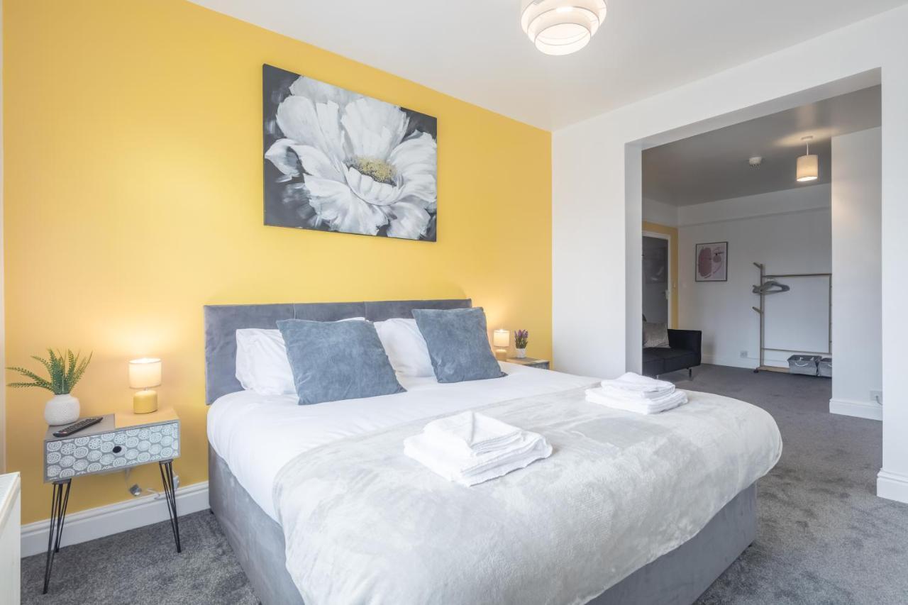 Private Room 5 With Kitchenette By Cb Stays No Minimum Stays CBG Εξωτερικό φωτογραφία